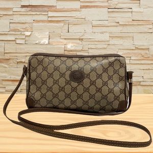 Vintage GUCCI Signature G Sling Bag